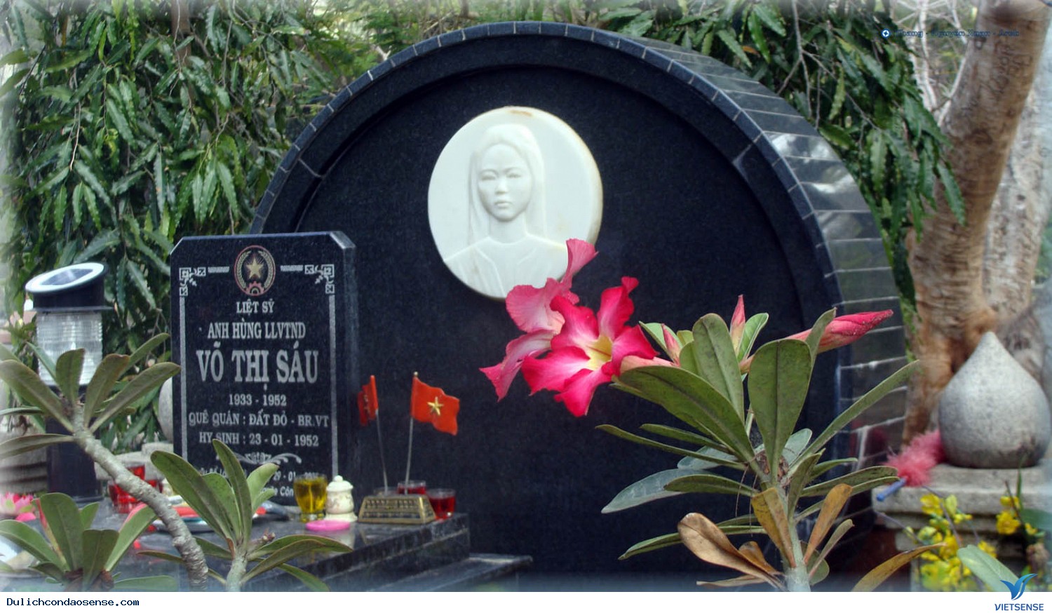 Mẫu mộ anh hùng liệt sỹ Võ Thị Sáu ở Côn Đảo
