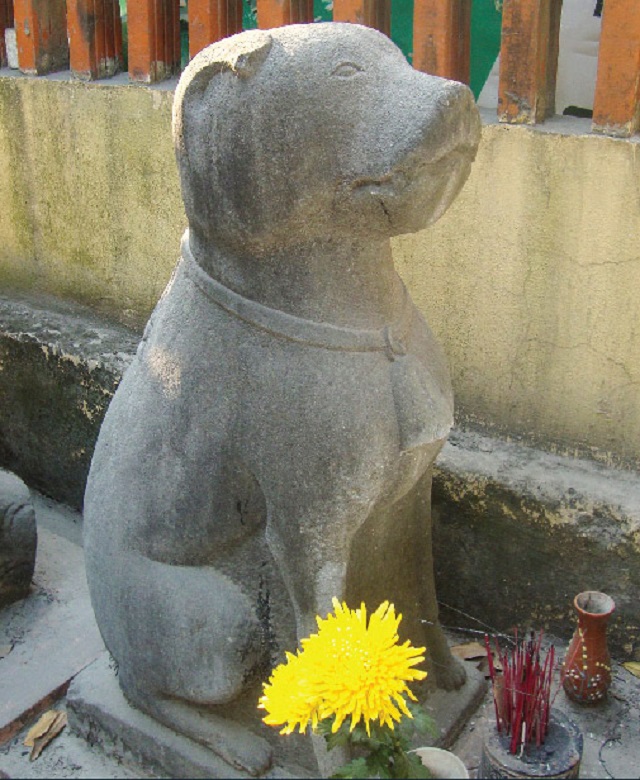 Mẫu tượng chó làm bằng đá đẹp 02
