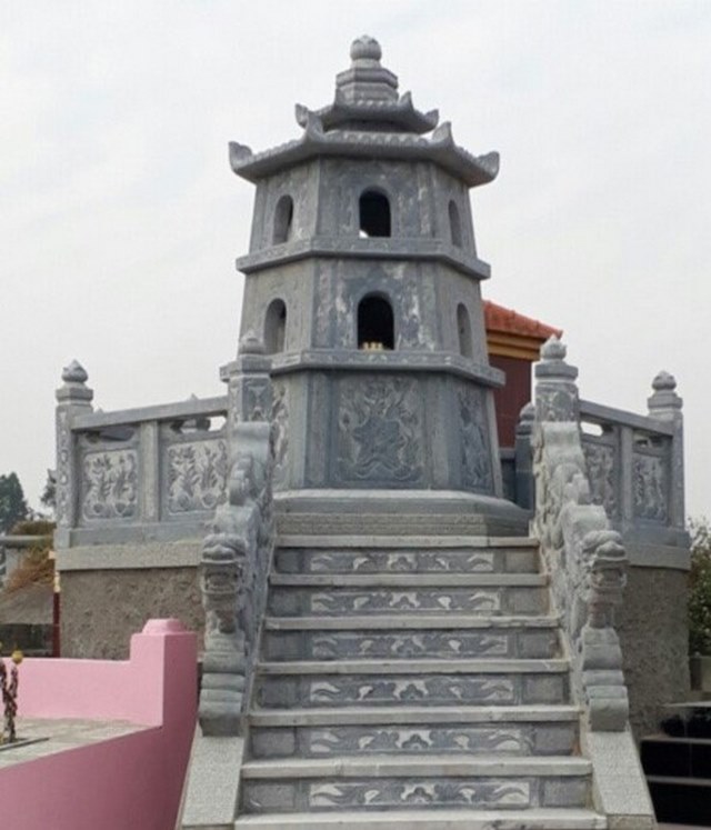 Mẫu mộ tháp độc đáo
