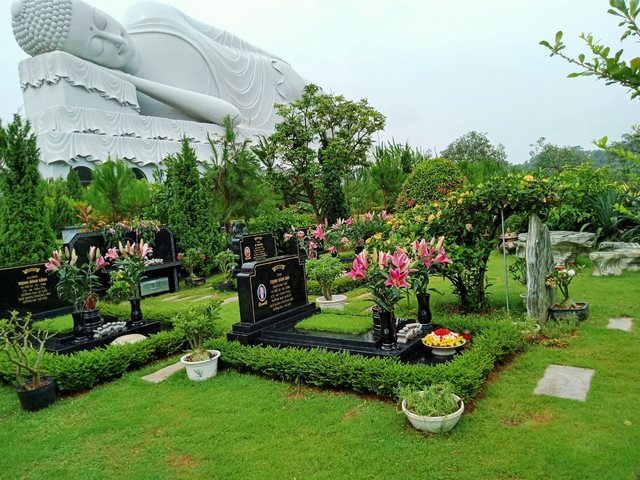 Lăng mộ quy mô lớn phù hợp với gia đình có đông thành viên