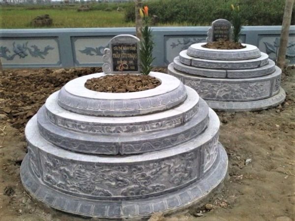 Mộ tròn 5 cấp đá tự nhiên thân khắc tứ quý tại Hà Nam
