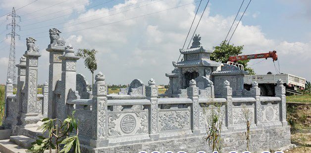 Khu lăng mộ đá diện tích nhỏ 30m2 tại huyện Kiến Thụy