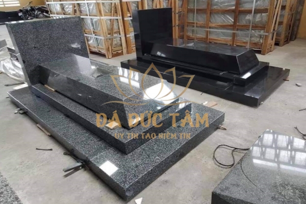 Mộ đá tự nhiên làm bằng Đá hoa cương (Đá granite)