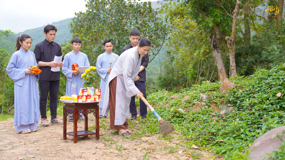 Các nghi lễ trước khi xây dựng lăng mộ